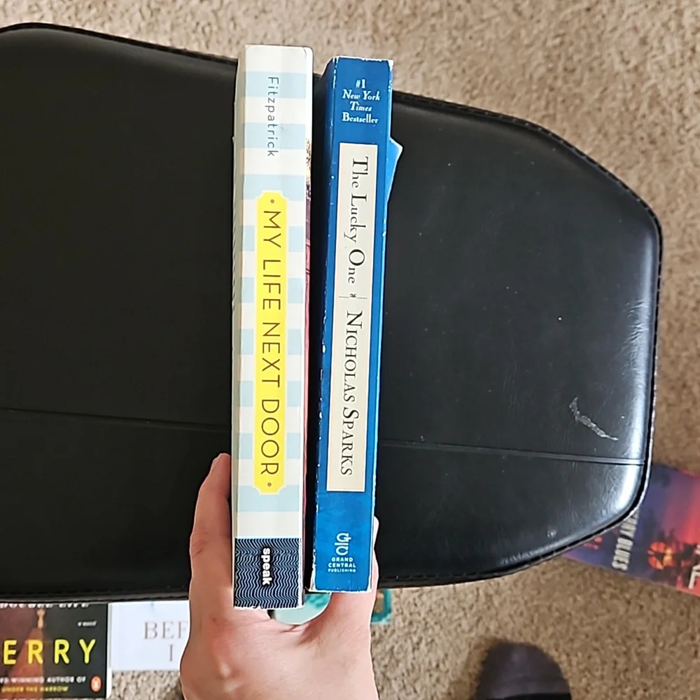 Romance book bundle - Picture 4 of 4